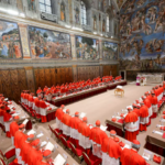 Celular no Conclave: Falha de segurança interrompeu eleição do Papa Leão XIV, revela livro 