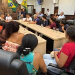 Câmara realiza reunião sobre suspensão do transporte escolar, mas Executivo não comparece