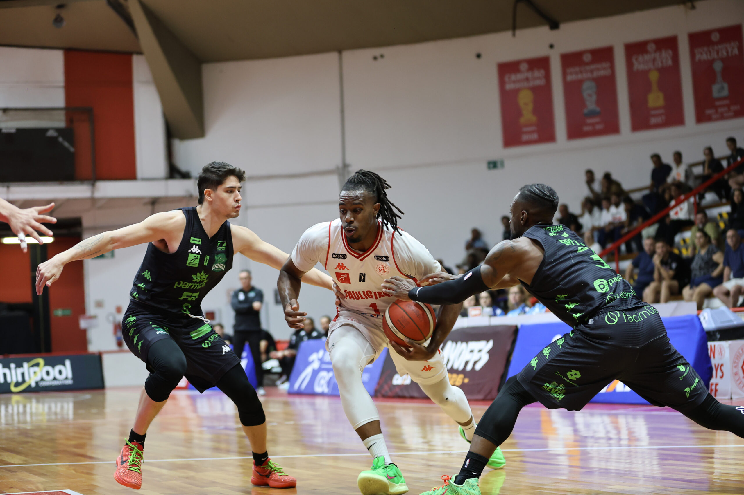 Paulistano vence Bauru Basket no jogo 1 das oitavas do NBB Caixa