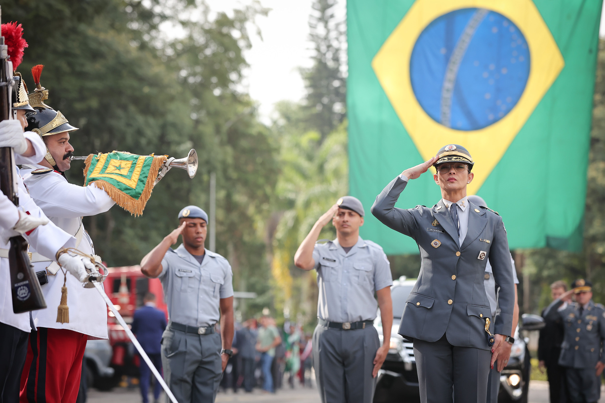 Coronel Glauce toma posse como primeira mulher no comando da Polícia Militar de SP