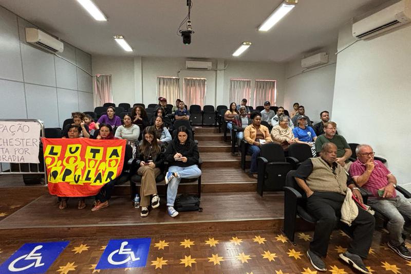 Em Audiência Pública, moradores e lideranças comunitárias do Parque Manchester debatem dificuldades do cotidiano no bairro que ainda convive com 27 quilômetros de ruas de terra 