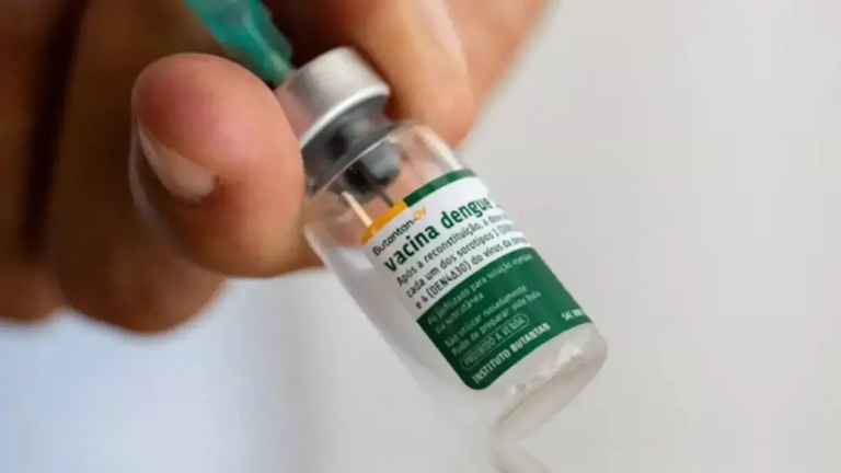 Anvisa institui grupo para avaliar segurança da vacina da dengue