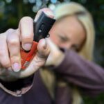 Nova lei autoriza mulheres a portar Spray de pimenta para defesa pessoal no Brasil