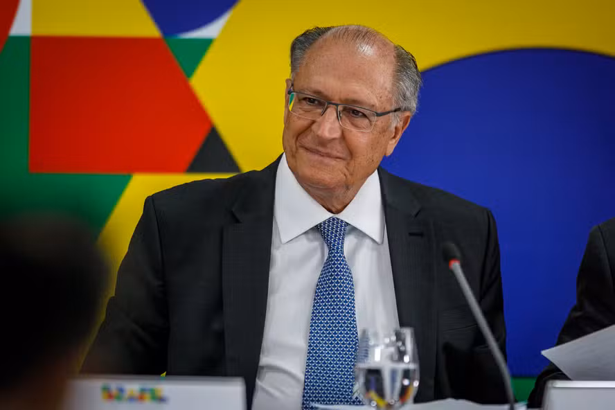 Geraldo Alckmin ministra palestra magna no Congresso de Medicina da Uninove em Bauru 