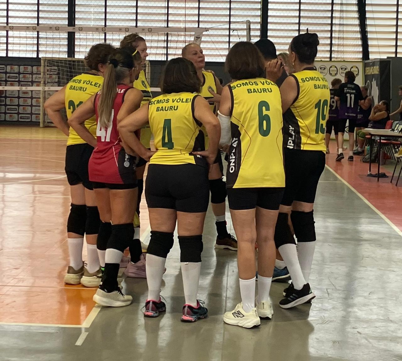 Somos Vôlei Bauru disputa neste sábado a Liga de Bauru 45+ em Igaraçu do Tietê 