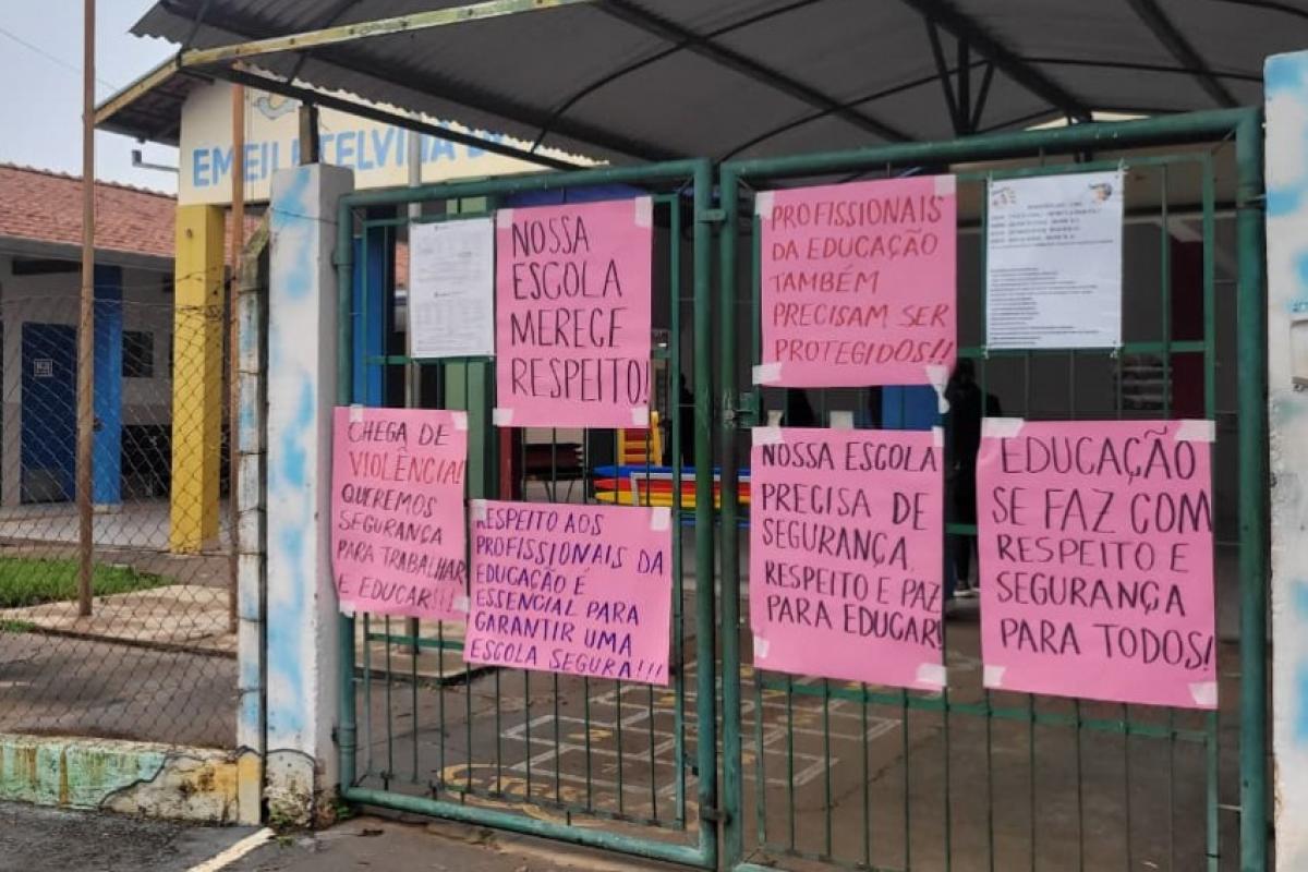 Servidores paralisam atividades em escola municipal após onda de violência em escola municipal
