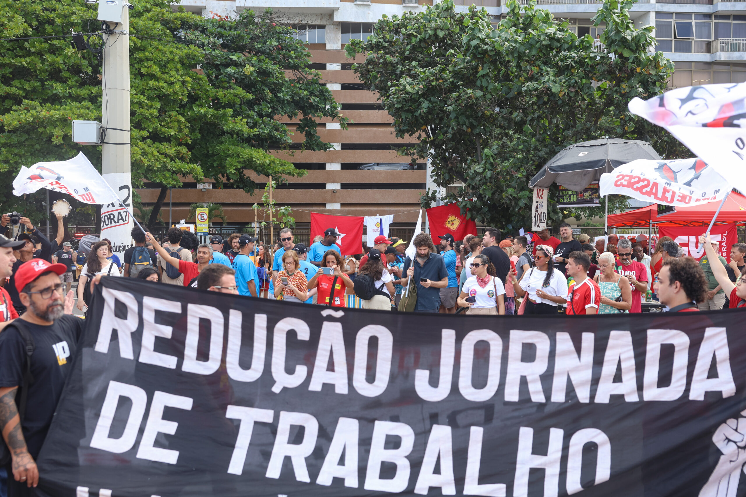 Fim da escala 6×1: regras passam a valer 60 dias após a promulgação da PEC